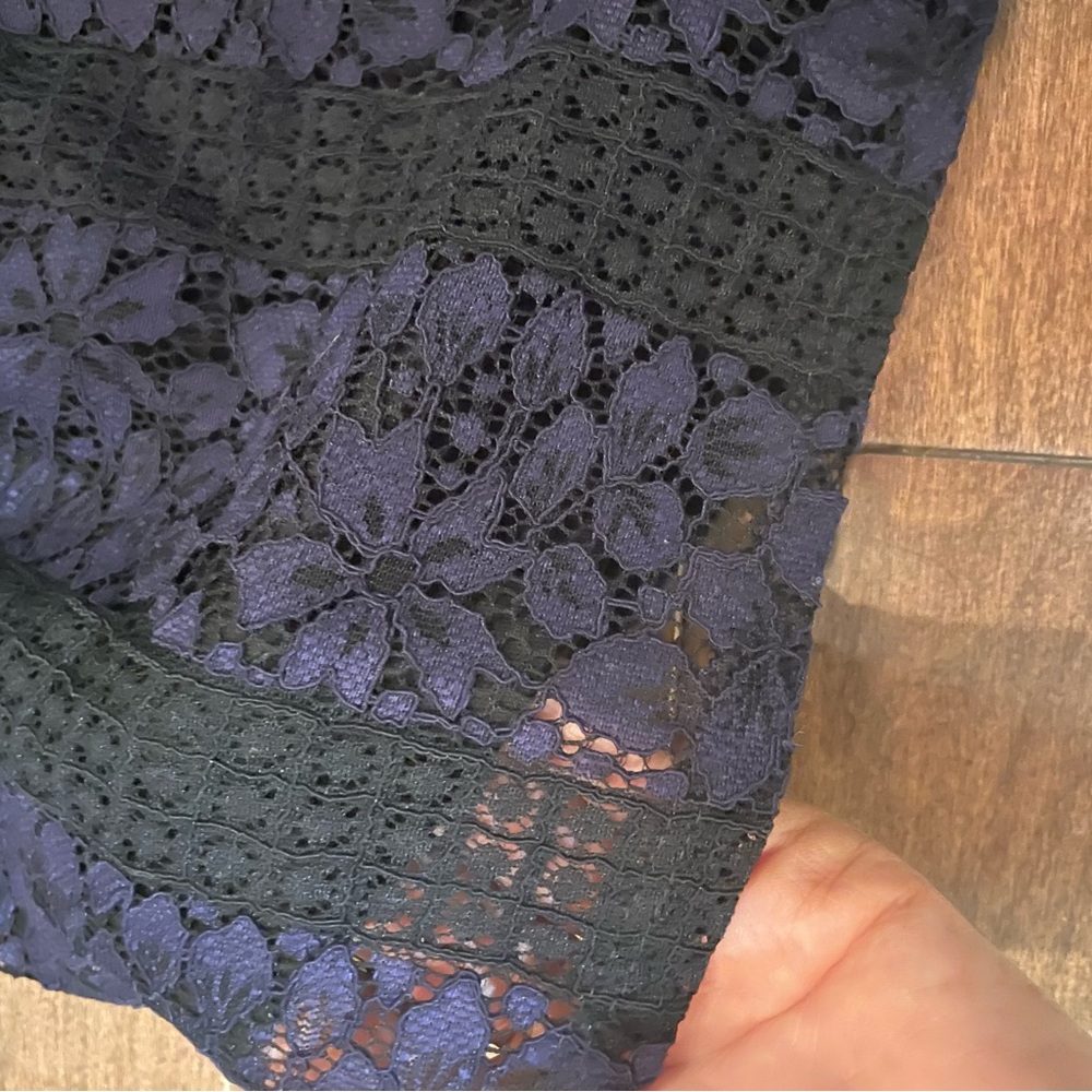 Dynamite Off-Shoulder Blouse - Picture 3 of 8